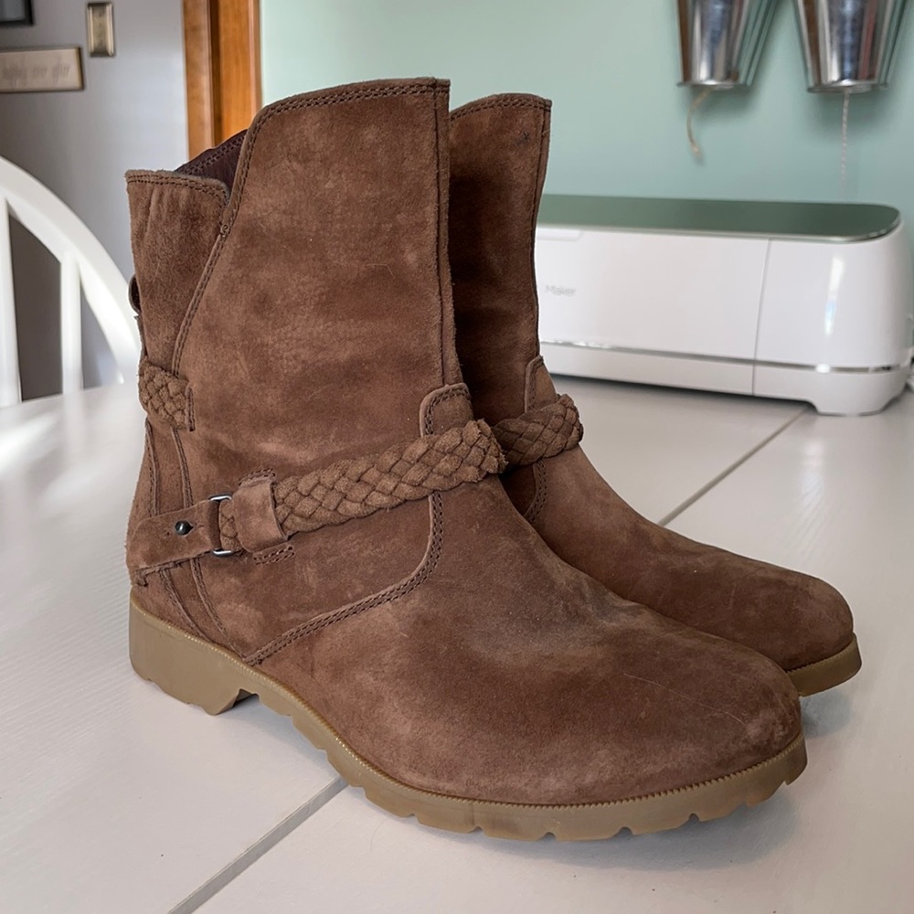 Teva de la vina low boots brown